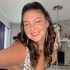 Meet your Posher, Jeannette